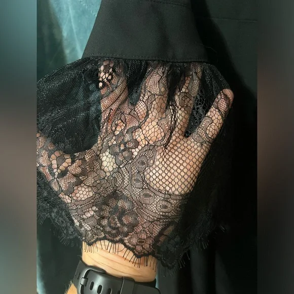 Women's Worthington 1X Lace Sleeve Sheer Blouse - Picture 2 of 8